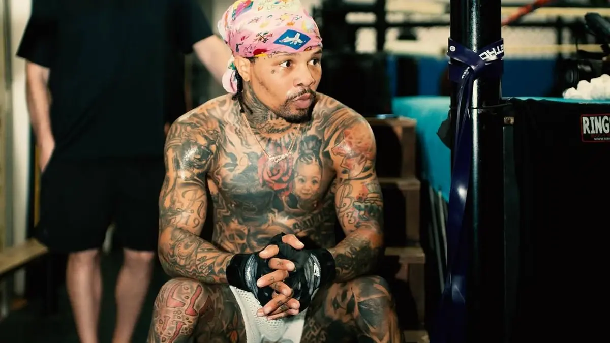 Ojciec Benavideza w narożniku Gervonty Davisa